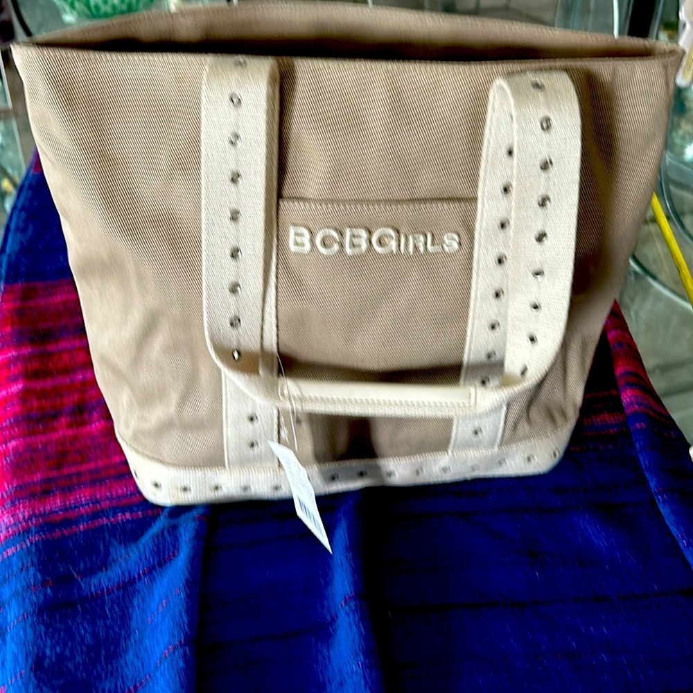 Large (nwt)BCBG GIRLS TOTE